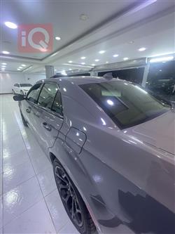 کرایسلەر 300